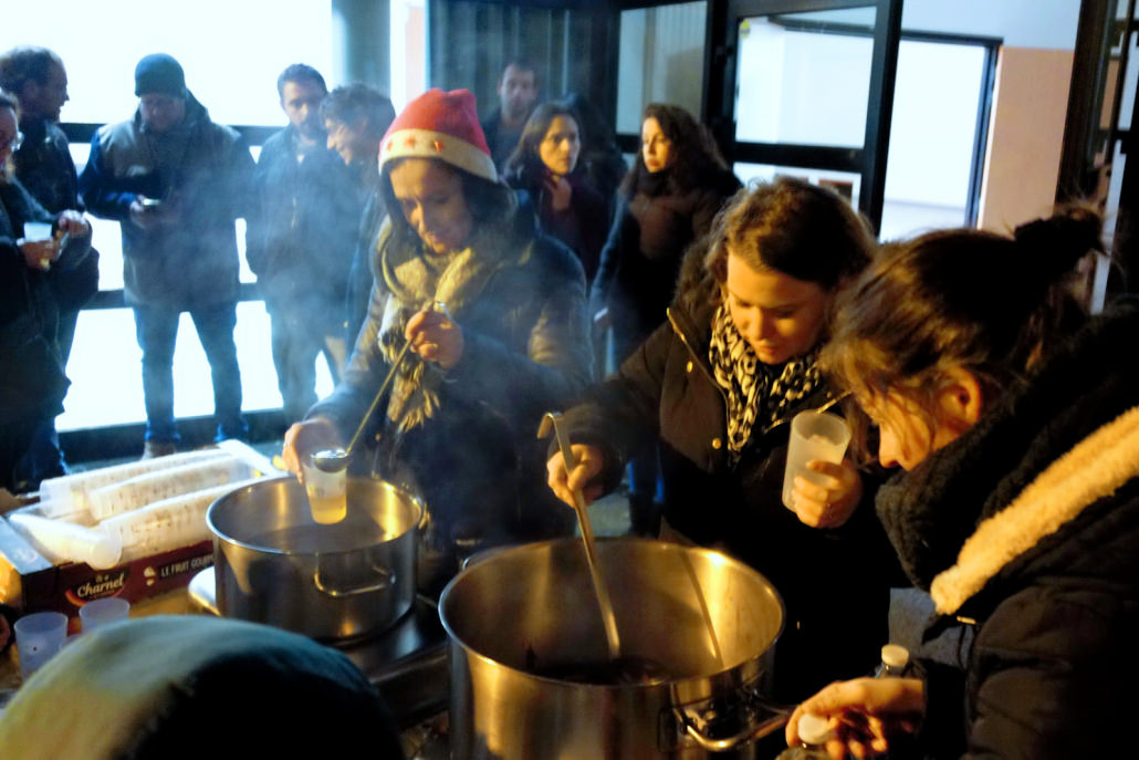 Un petit jus de pomme chaud ou vin chaud